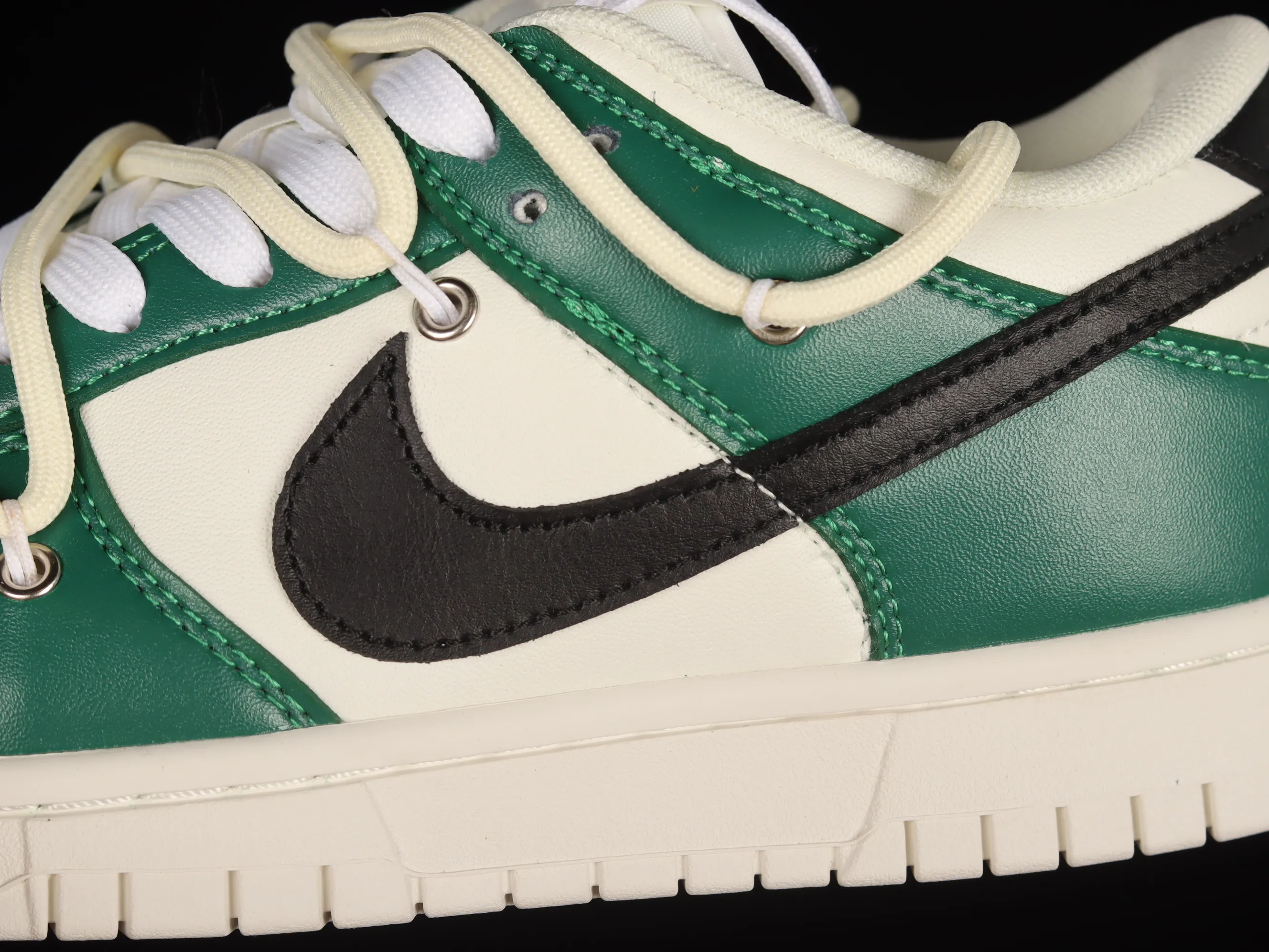 All categories Nk SB Dunk series Nk SB Dunk Low low-top sneakers Nk Dunk Low white, green and black hook customized version of deconstructed strap casual sneakers DJ6188-100